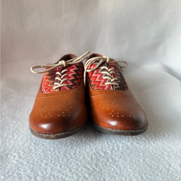 Black Poppy Size 8 1/2 Multicolored Chevron Oxford Women’s Shoes. - Picture 4 of 15